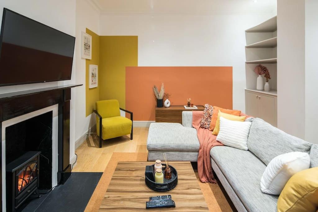 Appartement Superb Retreat Central Next Tube à Londres Extérieur photo